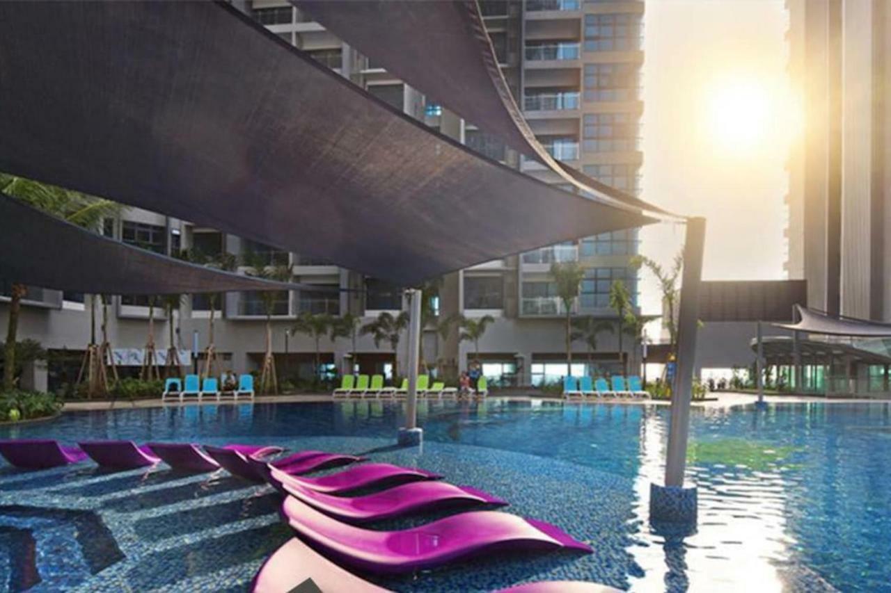 Ys Atlantis Residences Melaka - Pool View Extérieur photo